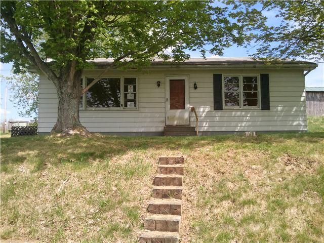 36611 Elm Street, Lower Salem, OH 45745