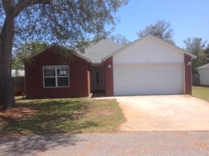 7 Snook Rd, Mary Esther, FL 32569