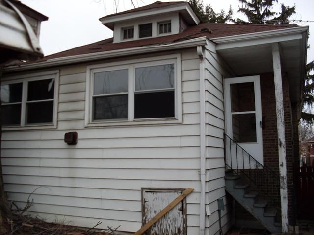 9412 South Rhodes Avenue, Chicago, IL 60619