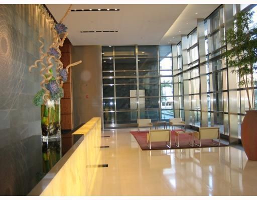 1425 BRICKELL AV # 48C, Miami, FL 33131