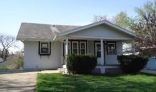 433 41st St NE Cedar Rapids, IA 52402