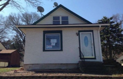 1565 Evans Ave, South Saint Paul, MN 55075