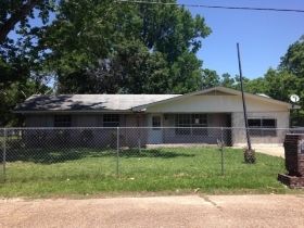 100 Russell St, Gulfport, MS 39503