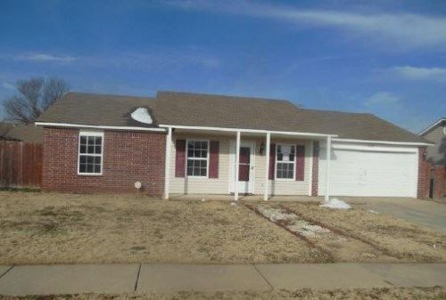 529 NE Fenway Ave, Bartlesville, OK 74006