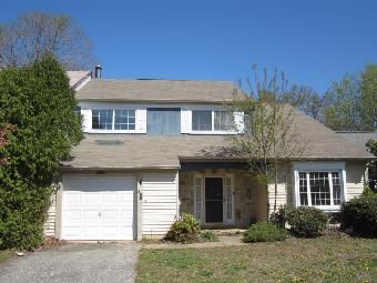4 Barbet Dr, Voorhees, NJ 08043