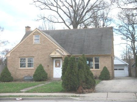 2307 W Glen Flora Ave, Waukegan, IL 60085