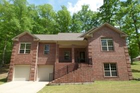 1204 Stamford Dr, Benton, AR 72019