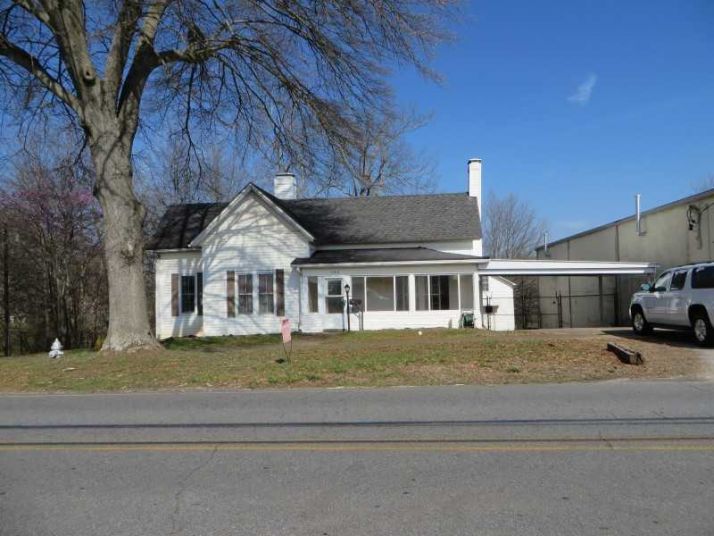 102 W Shadburn Avenue, Buford, GA 30518