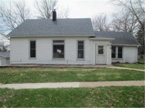 606 E Jefferson St, Knoxville, IA 50138