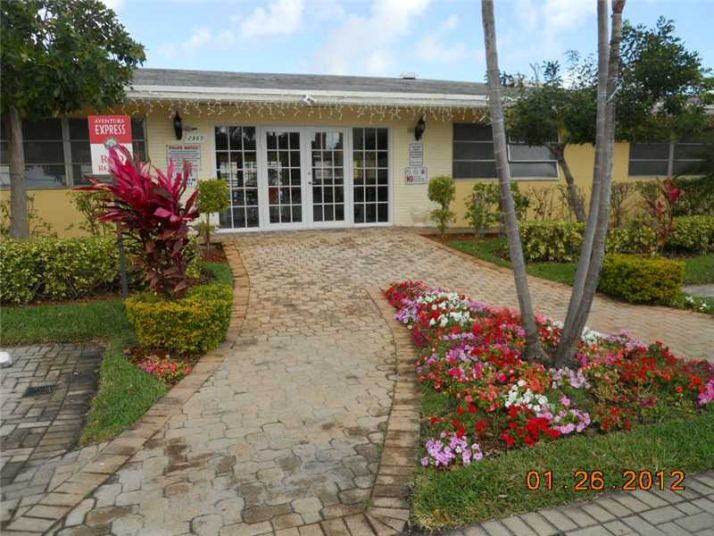 2800 NE 203 ST # 7, Miami, FL 33180