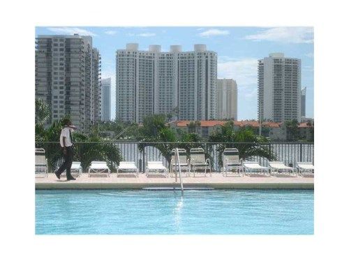 18021 BISCAYNE BL # 604-2, North Miami Beach, FL 33160