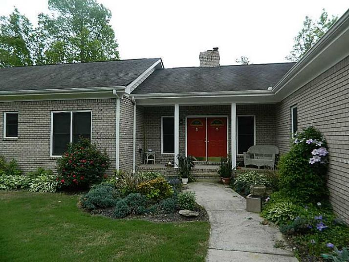 5774 Kent Rock Road, Loganville, GA 30052