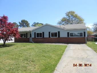 428 Pelican Ln, Virginia Beach, VA 23452