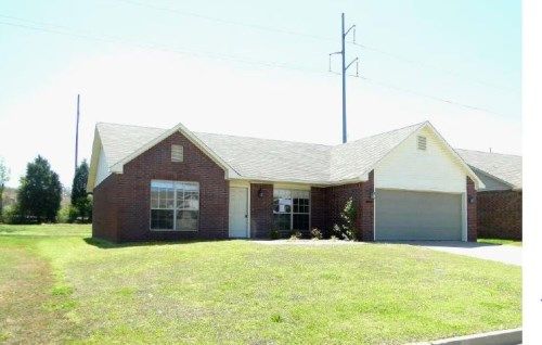 8112 Huntington Way, Fort Smith, AR 72916