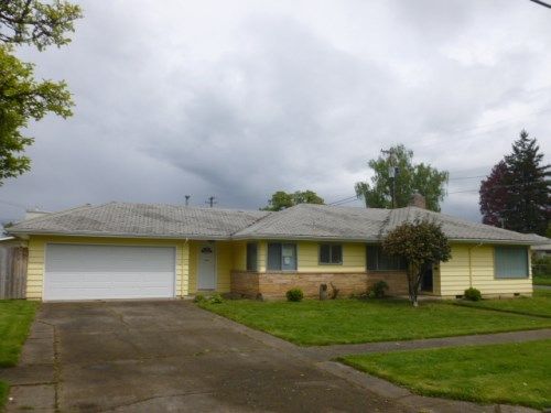 815 E 3rd Street, Newberg, OR 97132