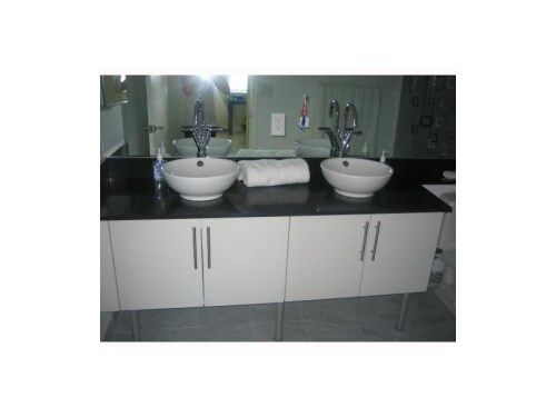 31 5 ST # 1904, Miami, FL 33131