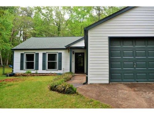 215 Brolley Woods Drive, Woodstock, GA 30189