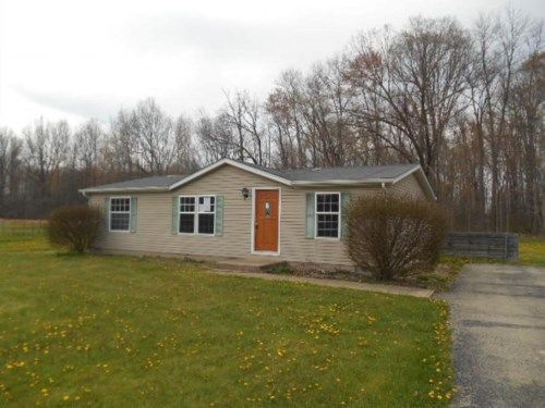 1847 N Woodland Dr, Fayetteville, OH 45118
