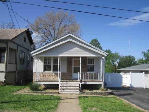 3620 Cleves Ave, Saint Louis, MO 63125
