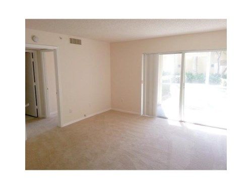 420 S Park Rd # 2-103, Hollywood, FL 33021