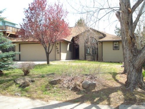 1853 NE Hollow Tree Lane, Bend, OR 97701