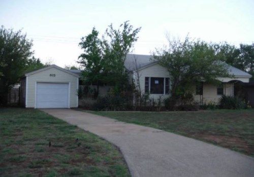 815 E Sycamore Avenue, Altus, OK 73521