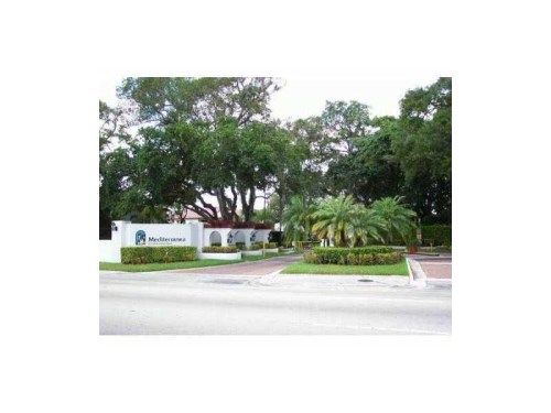 323 IVES DAIRY RD # 323-02, Miami, FL 33179
