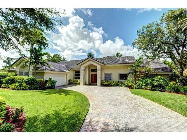9702 SW 111 TE, Miami, FL 33176