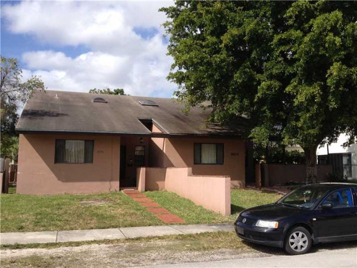 8872 SW 95 AV # B, Miami, FL 33176