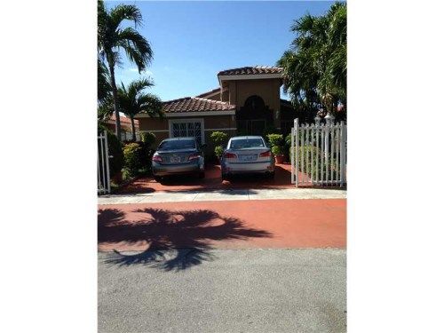 3186 W 70 ST, Hialeah, FL 33016