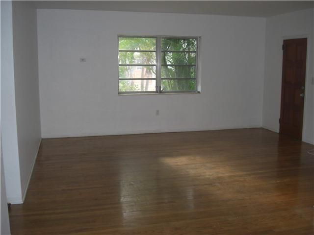 590 SW 10 ST # 105, Miami, FL 33130