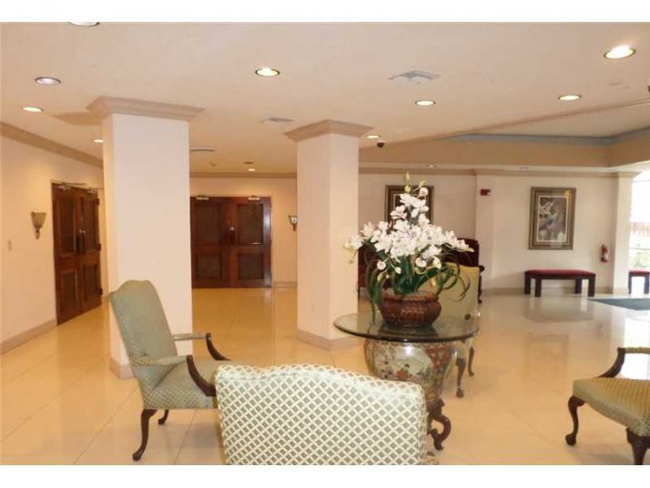 1300 NE MIAMI GARDENS DR # 616E, Miami, FL 33179