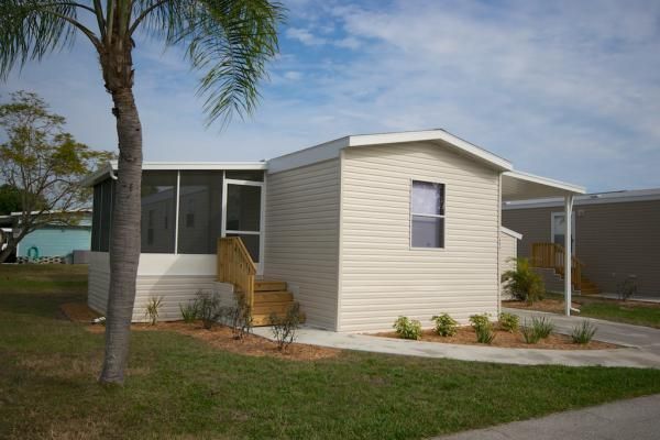 827 Bayshore Drive (Site 1276), Ellenton, FL 34222