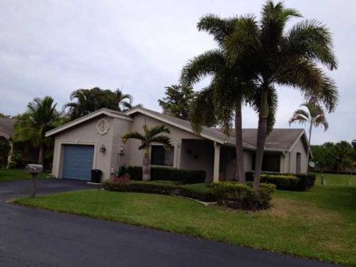962 NW 89 AV, Fort Lauderdale, FL 33324