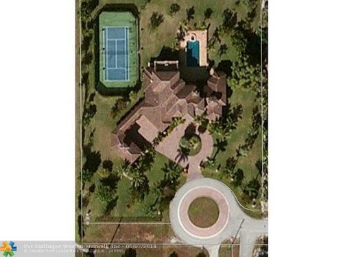 9251 NW 68TH CT, Pompano Beach, FL 33067