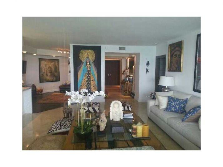 808 BRICKELL KEY DR # 704, Miami, FL 33131