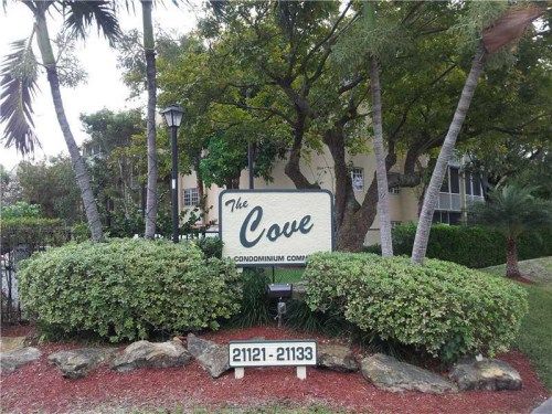 21133 SW 85 AV # 212, Miami, FL 33189