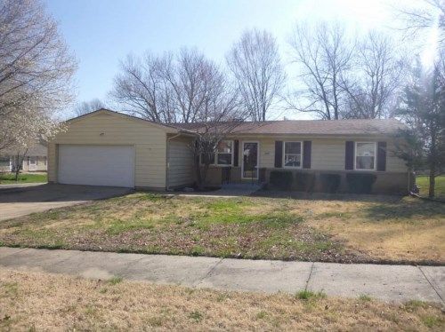 13201 Grand Ave, Kansas City, MO 64145