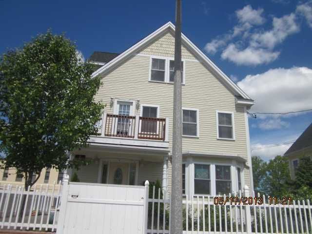 4 Beechwood St, Boston, MA 02121