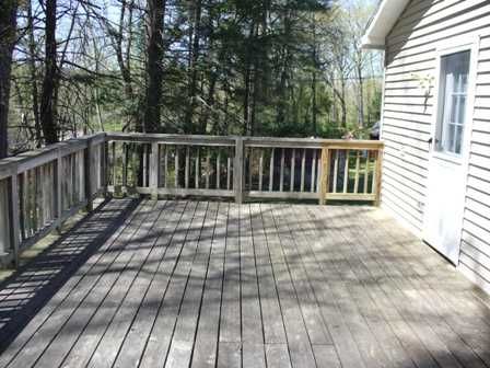 7 Woodland Dr, Montague, MA 01351