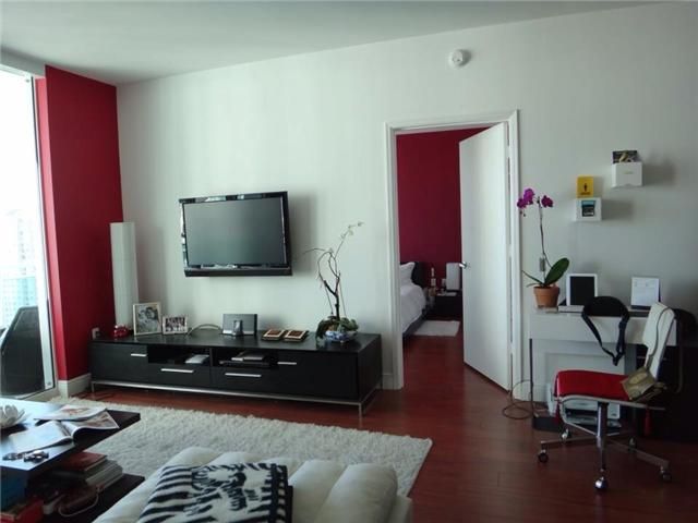 951 BRICKELL AV # 2704, Miami, FL 33131