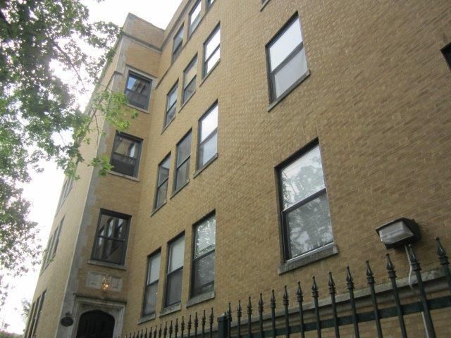2407 E 72nd St Apt 2, Chicago, IL 60649