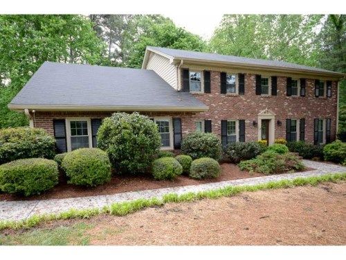 1224 Dunwoody Knoll Drive, Atlanta, GA 30338
