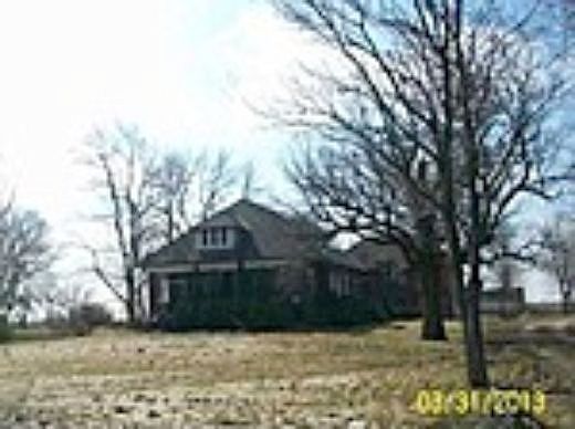 East 2500 North Road, Ashkum, IL 60911