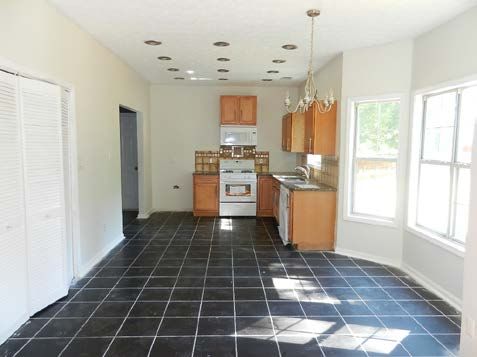 4359 Gailsmill Cir, Ellenwood, GA 30294