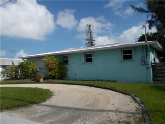 872 64th St, Marathon, FL 33050
