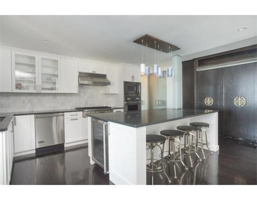 East India Row 28E/F, Boston, MA 02110