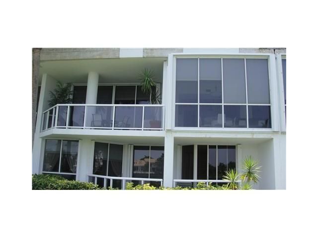 3802 NE 207 STREET # TH-6, Miami, FL 33180