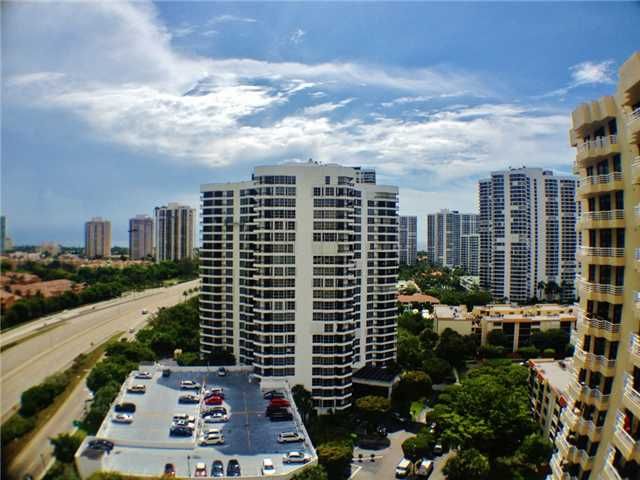 3300 NE 192 ST # 1808, Miami, FL 33180