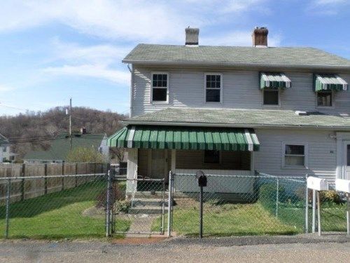 81 Campbell St, Cuddy, PA 15031